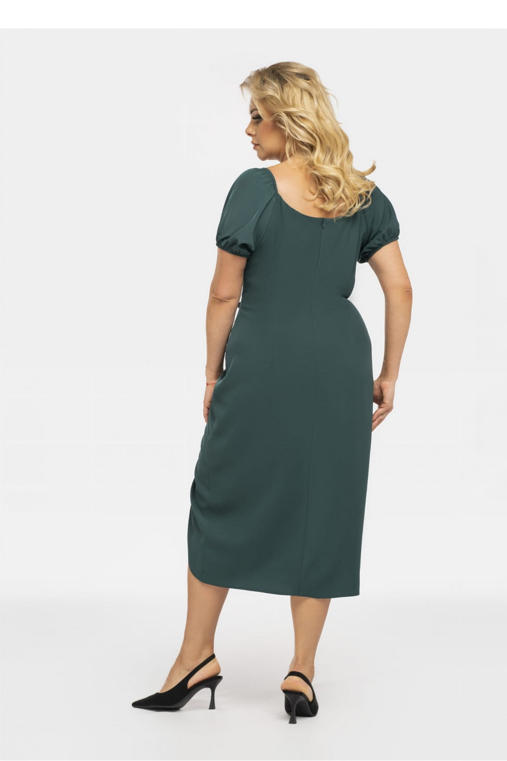 šaty plus size model 190954 Karko