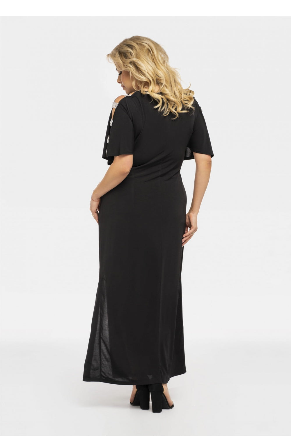 šaty plus size model 190959 Karko